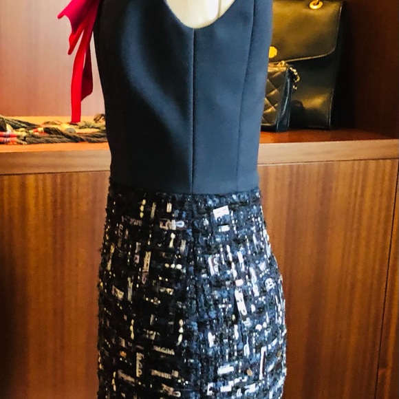 Oscar de La Renta sleeveless dress Tags removed. Elegant with a bit of fun - Picture 5 of 9